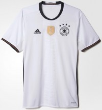 Форма игрока Сборной Германии Андре Шюррле (Andre Schurrle) 2015/2016 (комплект: футболка + шорты + гетры)